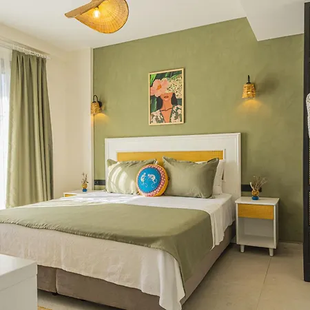 Lyse Juelide * Cesme