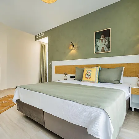 Lyse Juelide Hotel